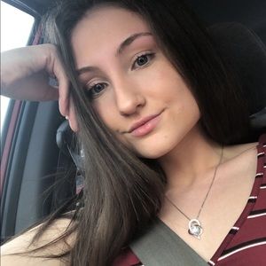 Meet your Posher, Katrina